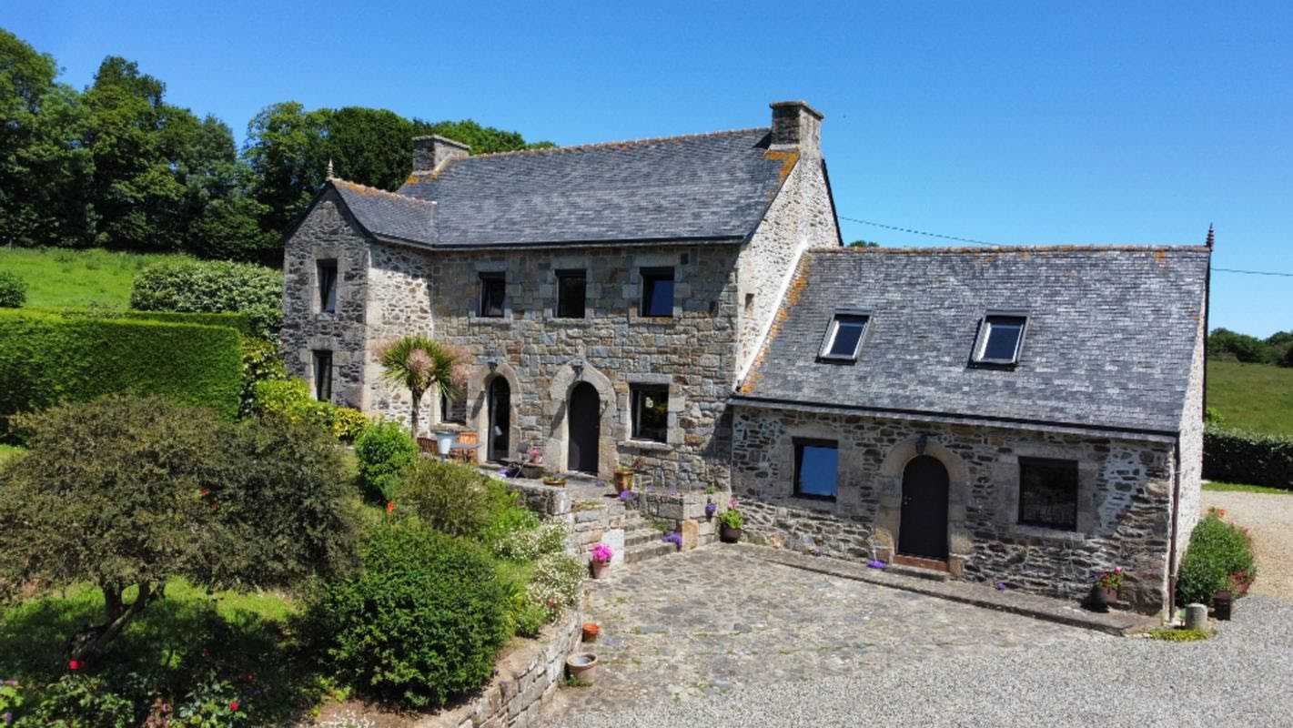 6 bedrooms House in Lanmeur, France No. 308706