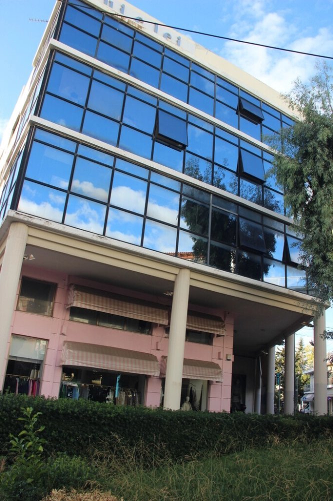 Bâtiment à Peristeri, Greece 1070m² No. 93776