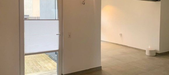 Таунхаус с 2 спальнями в Reutlingen, Германия № 10019 5