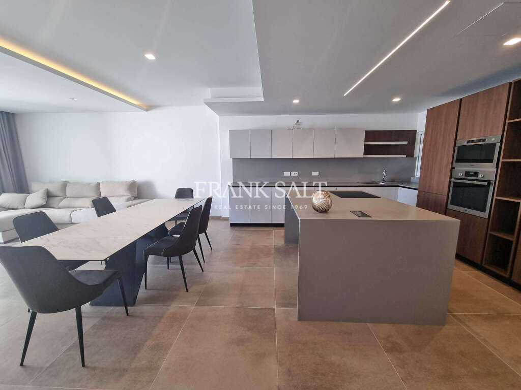 3 bedrooms Apartment in Saint Julian's, Malta No. 7043