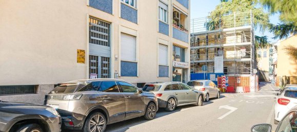 3-salle Appartement à Busto Arsizio, Italy No. 76439 21