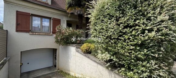 4 bedrooms House in Sainte-Genevieve-des-Bois, France No. 179759 3