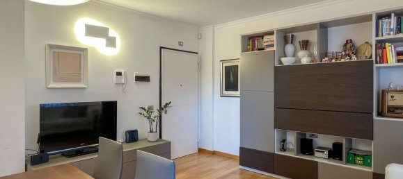 3 rooms Apartment in Rome, Italy No. 33580 5