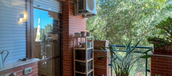 3 rooms Apartment in Rome, Italy No. 33580 24