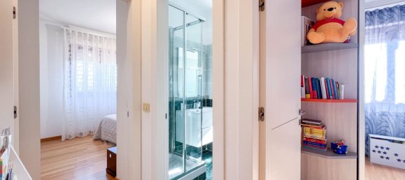 3 rooms Apartment in Rome, Italy No. 33580 37