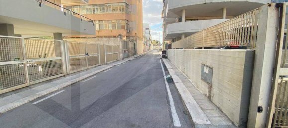 50m² Garage in Bari, Italy No. 24124 14