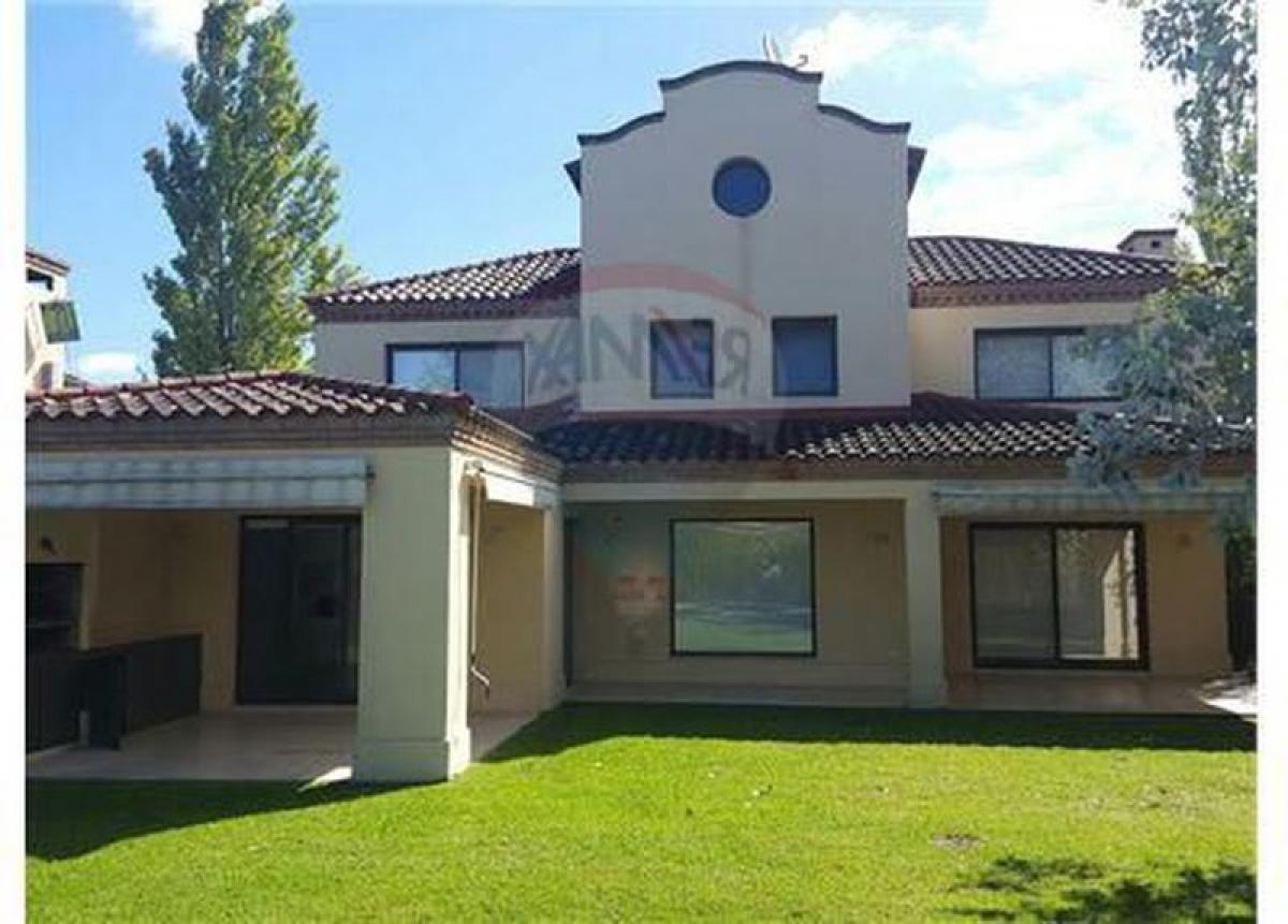 Casa T4 em Tigre, Argentina N.º 11370