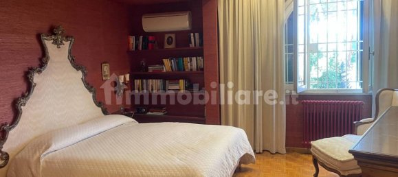 4 bedrooms Apartment in Rome, Italy No. 11931 41