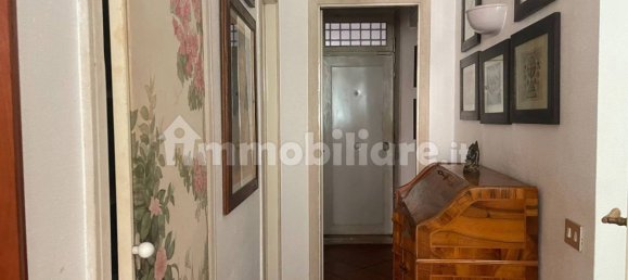 4 bedrooms Apartment in Rome, Italy No. 11931 22