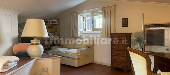4 bedrooms Apartment in Rome, Italy No. 11931 10