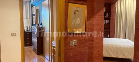 4 bedrooms Apartment in Rome, Italy No. 11931 46