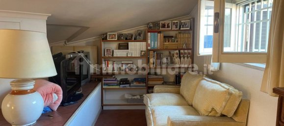 4 bedrooms Apartment in Rome, Italy No. 11931 11