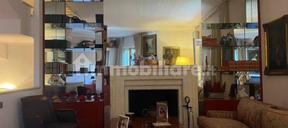 4 bedrooms Apartment in Rome, Italy No. 11931 31
