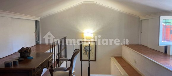 4 bedrooms Apartment in Rome, Italy No. 11931 12