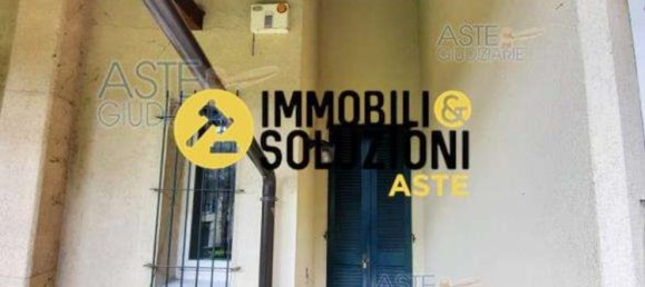 4-salle Appartement à Lavena Ponte Tresa, Italy No. 1670 11