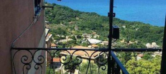 7 rooms Apartment in Camogli, Italy No. 162431 5