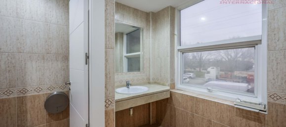 2402m² Warehouse in Mostoles, Spain No. 178592 31