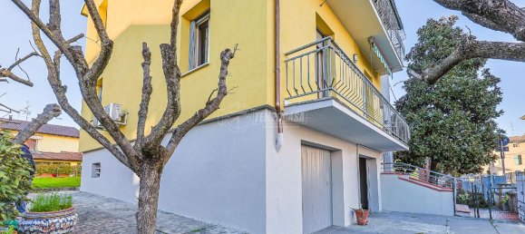 Apartamento de 4 divisões em Valsamoggia, Italy N.º 5155 5
