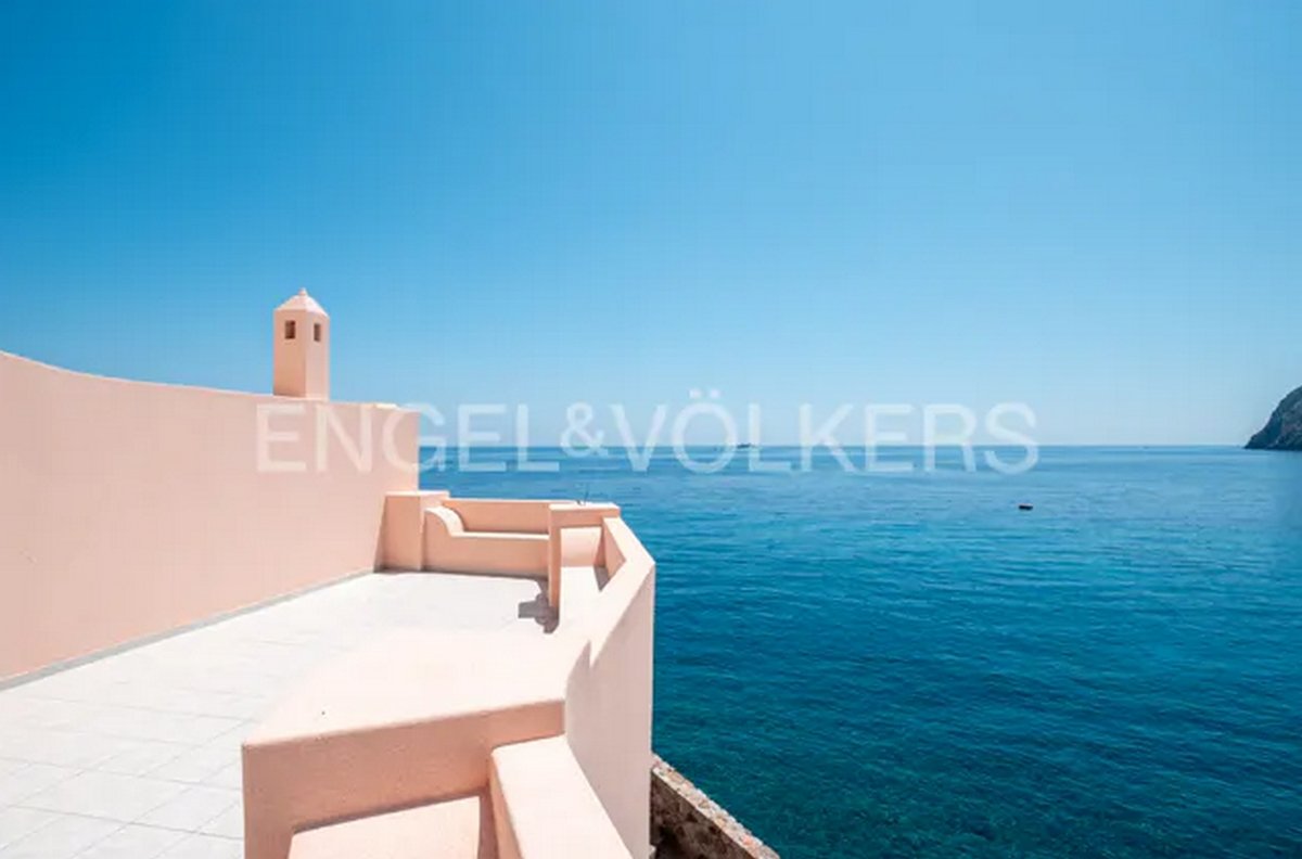 5 غرف نوم فيلا في Lipari, Italy رقم 300294