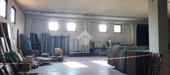 Склад с 1 комнатой в Баньятика, Италия № 156058 18