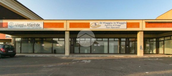 3 rooms Commercial property in Montirone, Italy No. 72860 2