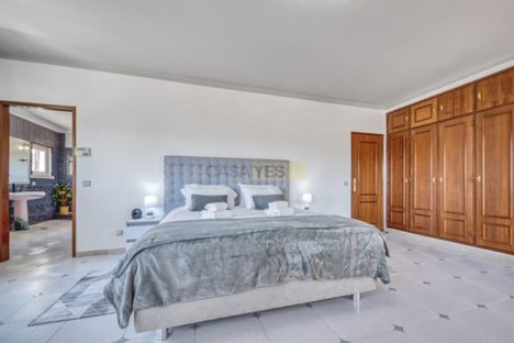 7 bedrooms House in Porches, Portugal No. 109100