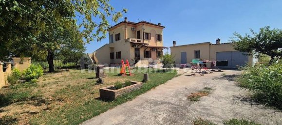 2 Schlafzimmer Villa in Legnago, Italy, Nr. 272895 6