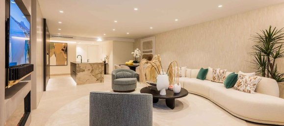 4 bedrooms Apartment in Estepona, Spain No. 166793 20