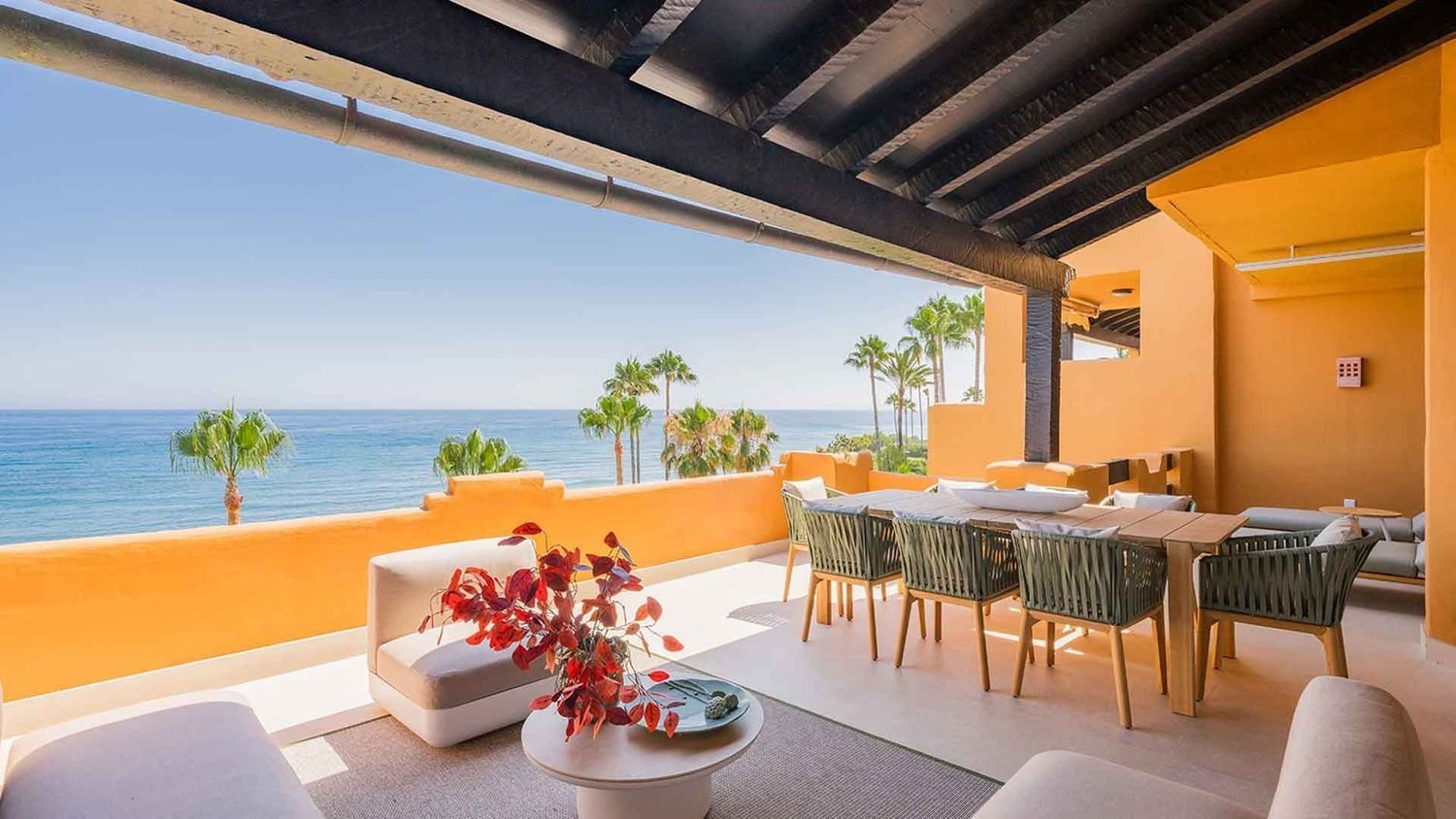 4 bedrooms Apartment in Estepona, Spain No. 166793