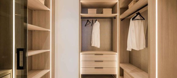 4 bedrooms Apartment in Estepona, Spain No. 166793 3