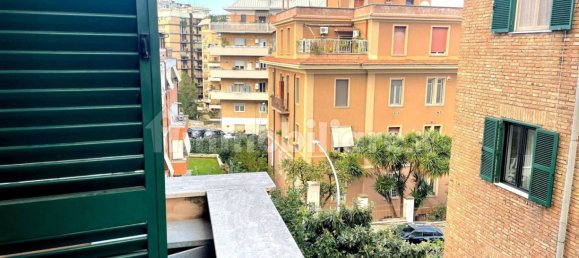3 bedrooms Apartment in Rome, Italy No. 48587 44