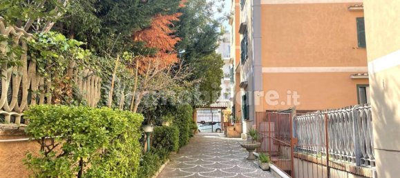 3 bedrooms Apartment in Rome, Italy No. 48587 36