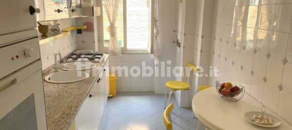 3 bedrooms Apartment in Rome, Italy No. 48587 12