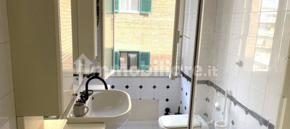 3 bedrooms Apartment in Rome, Italy No. 48587 19