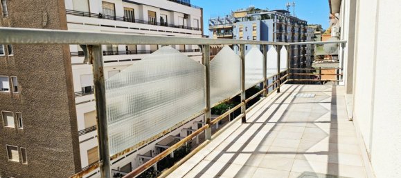 4 rooms Apartment in Cagliari, Italy No. 284001 2