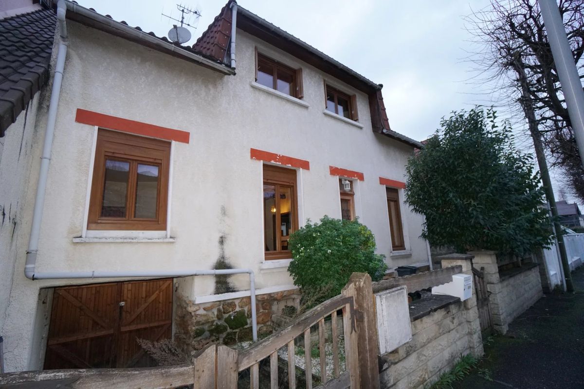 3 Schlafzimmer Haus in Aulnay-sous-Bois, France, Nr. 186201