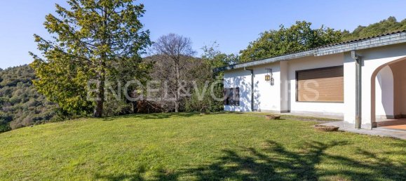 Villa de 4 dormitorios en Nebbiuno, Italy No. 130284 3