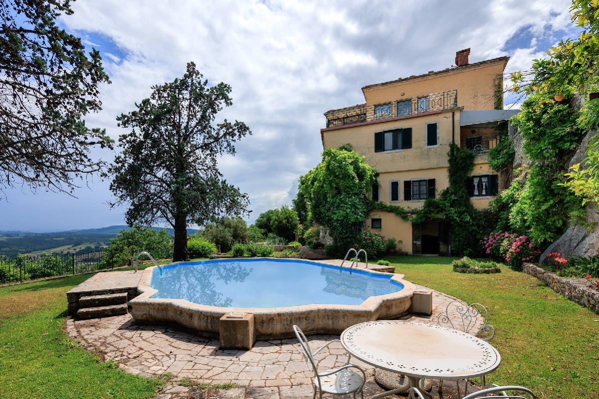 11 bedrooms Villa in Manciano, Italy No. 119076