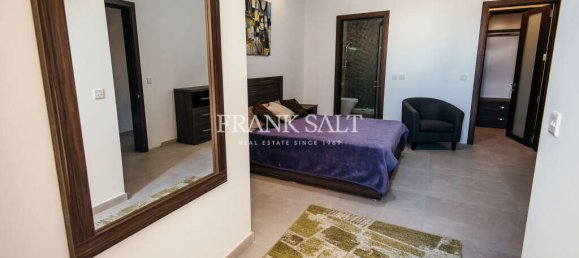4 bedrooms Maisonette in Zebbug, Malta No. 4067 10