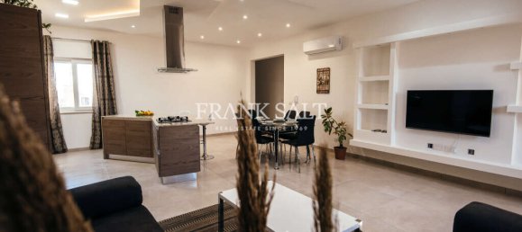 4 bedrooms Maisonette in Zebbug, Malta No. 4067 4