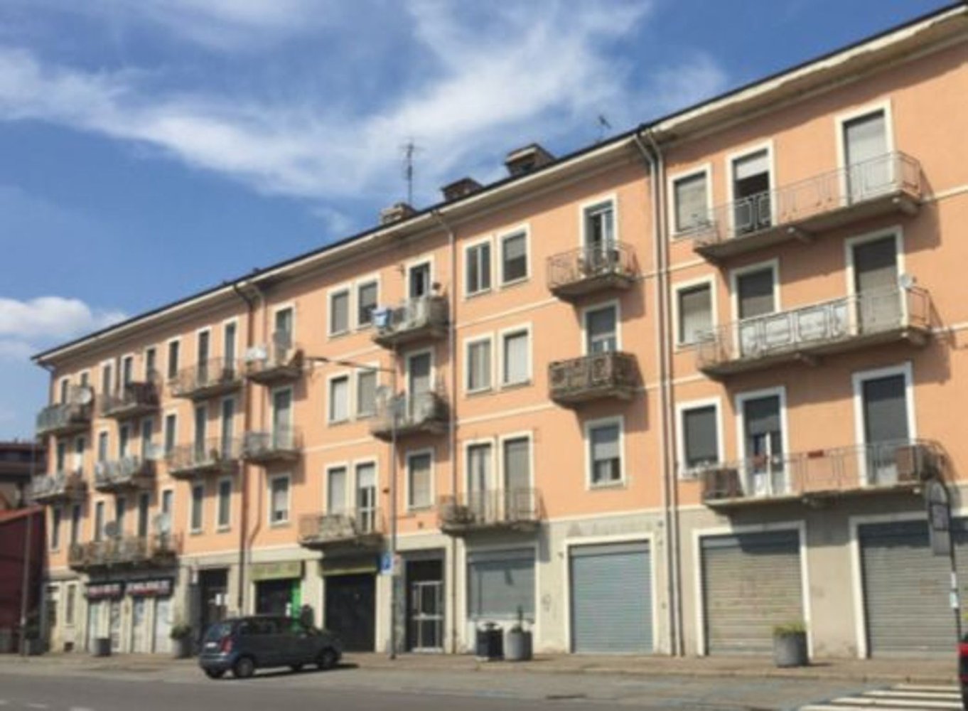 2 rooms Apartment in San Donato Milanese, Italy No. 100200