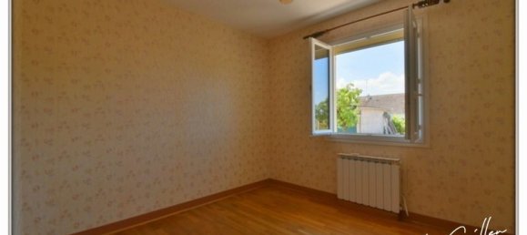 2 chambres Maison de ville à Châteaumeillant, France No. 210437 18