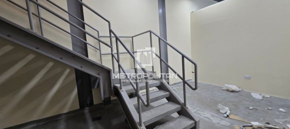 410.6m² Warehouse in Nadd Al Hammar, UAE No. 42727 4