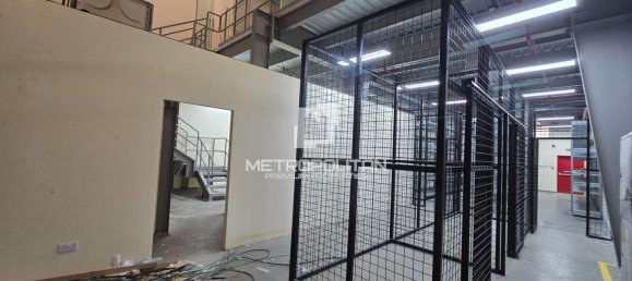 410.6m² Warehouse in Nadd Al Hammar, UAE No. 42727 2