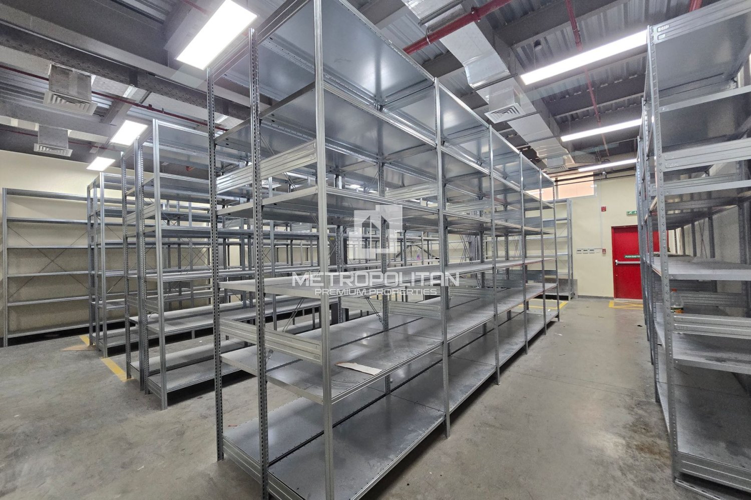 410.6m² Warehouse in Nadd Al Hammar, UAE No. 42727