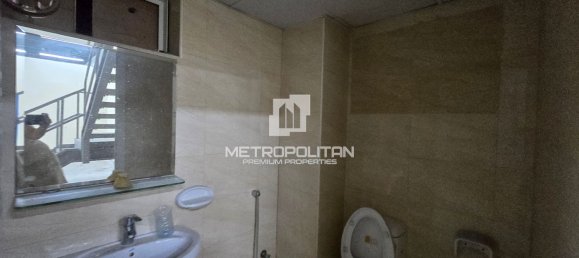 410.6m² Warehouse in Nadd Al Hammar, UAE No. 42727 5