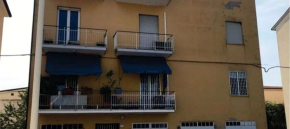 4 rooms Apartment in Faenza, Italy No. 299519 4