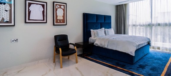 7 bedrooms Villa in Emirates Hills, UAE No. 12213 13