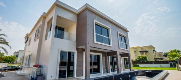 7 bedrooms Villa in Emirates Hills, UAE No. 12213 2