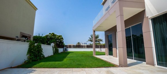 7 bedrooms Villa in Emirates Hills, UAE No. 12213 20